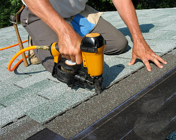 Best Roof Gutter Cleaning  in Monterey Park, CA